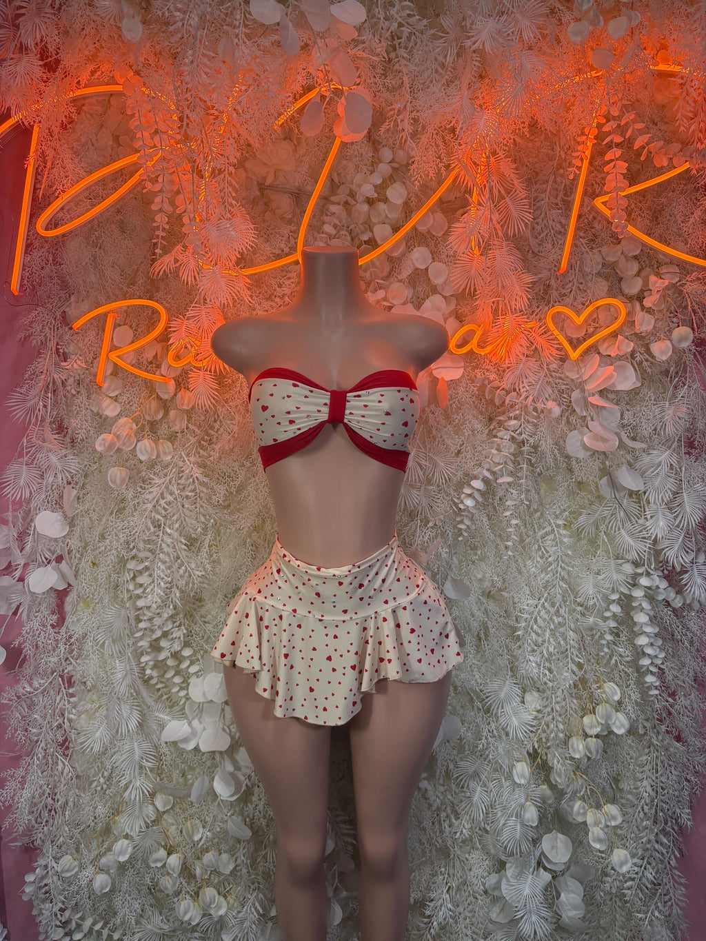 Two-piece heart top and white skirt set with bow