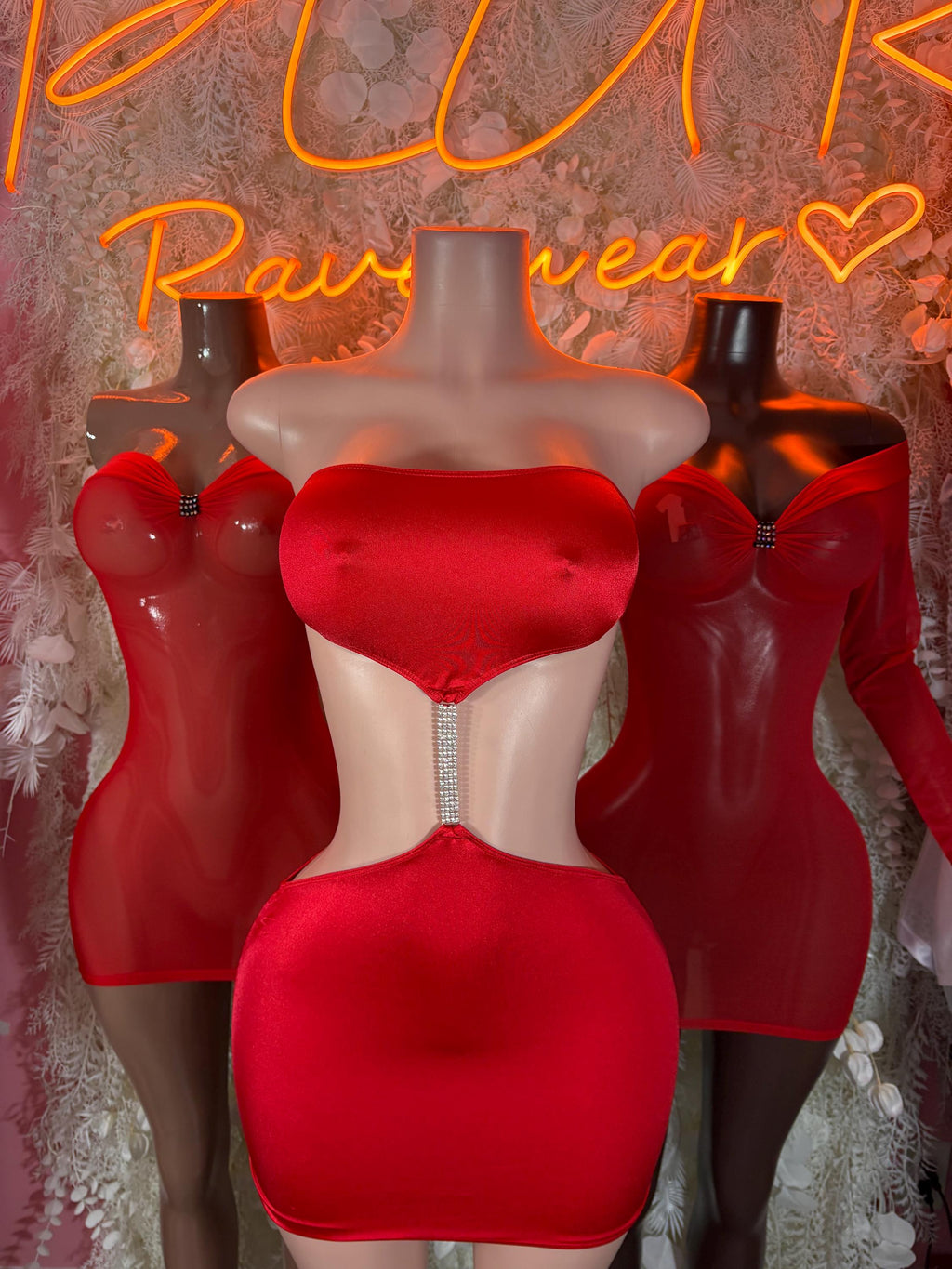 Red strapless sweetheart mini dress with fitted bodice and short bodycon skirt (front)