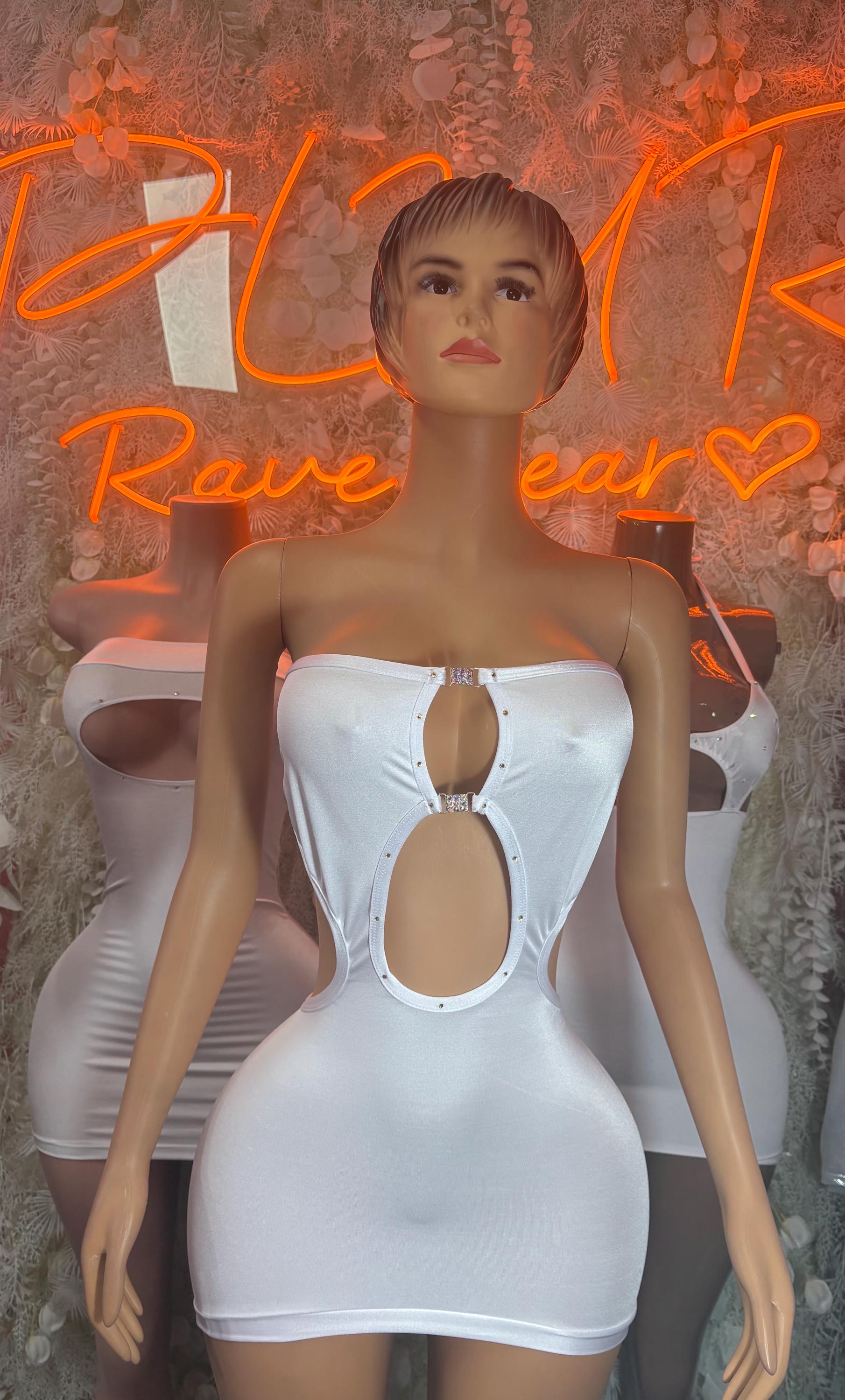White strapless mini dress with central keyhole cutout and fitted ruched waist