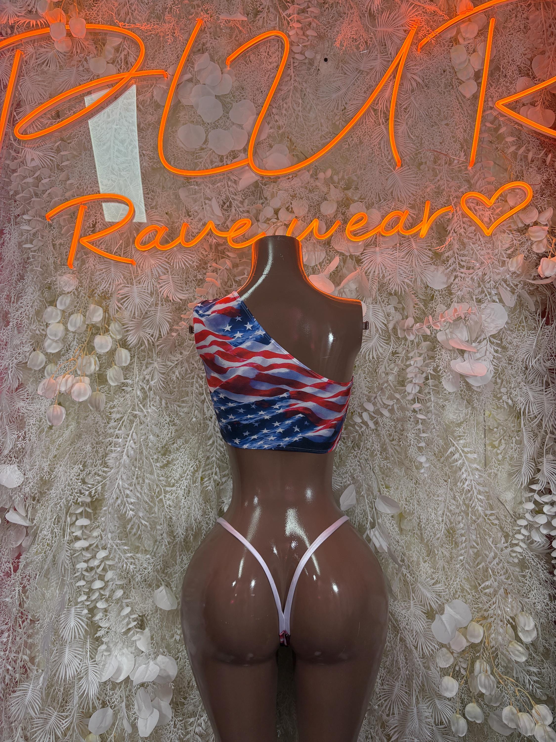 USA flag print one-shoulder bikini top and matching thong-style bottoms
