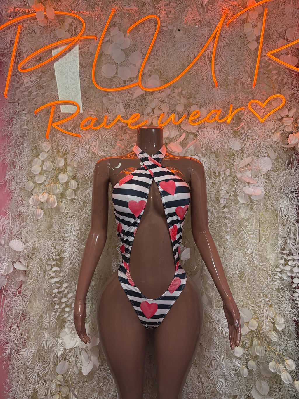 Heart-print striped one-piece dancewear, halter neck with front cutout and red hearts