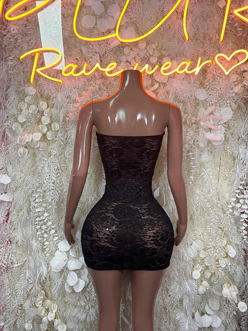 Black lace bodycon mini dress with strapless sweetheart bodice