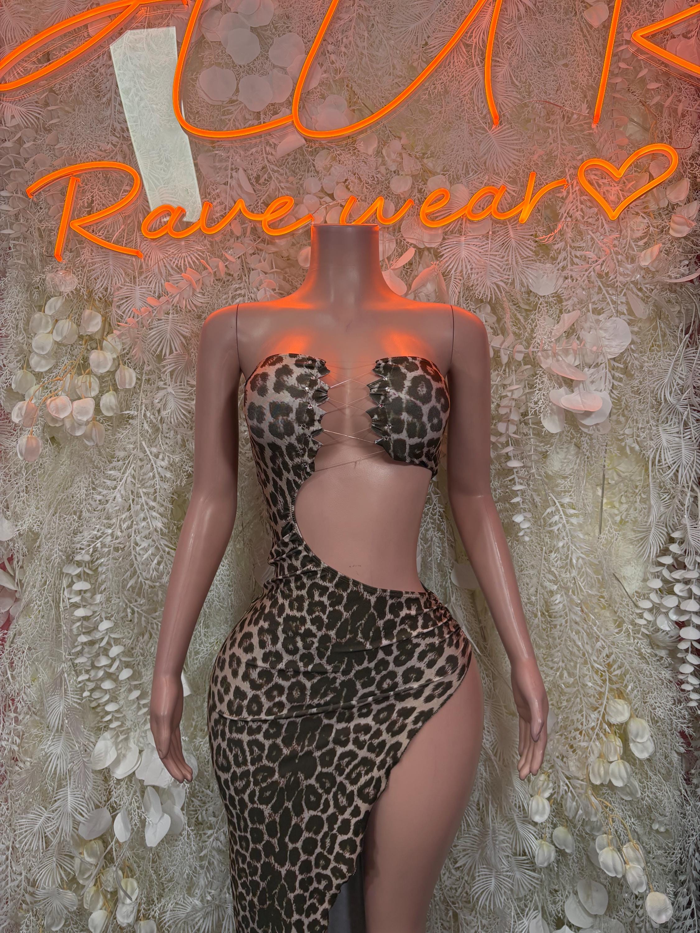 Leopard print strapless bodysuit with sweetheart bust and high-leg bottom