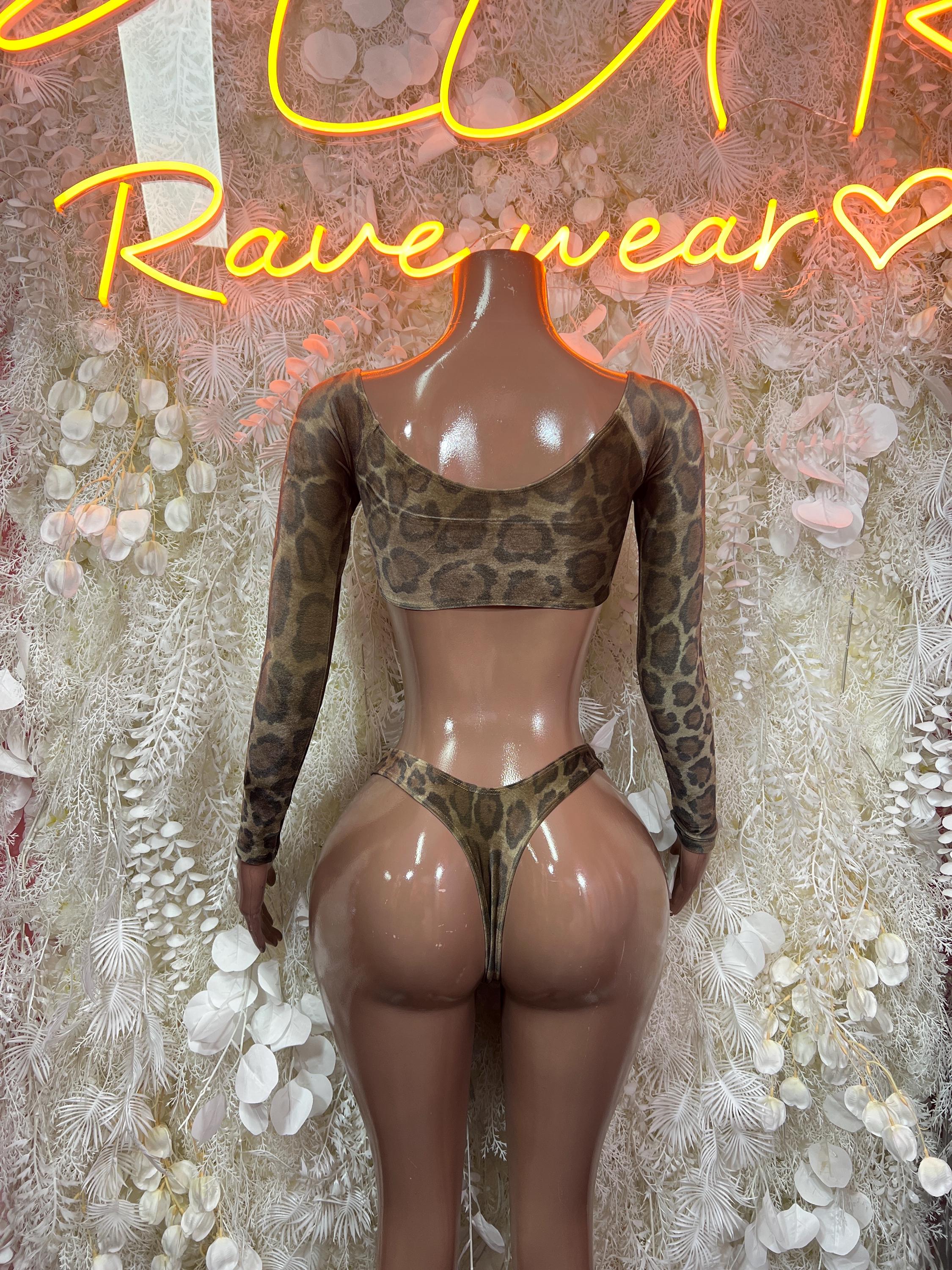 Snake-print long-sleeve cropped bodysuit with sweetheart neckline and high-cut bottom